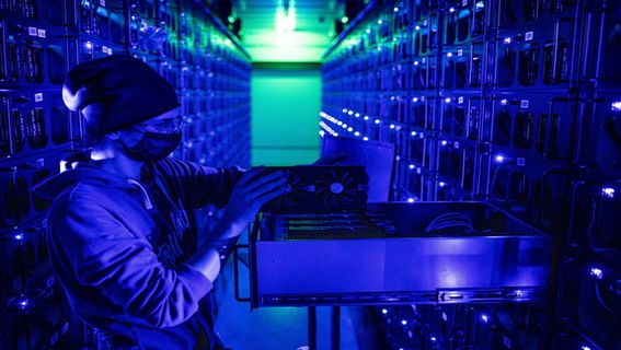 Bitcoin mining (Getty Images)