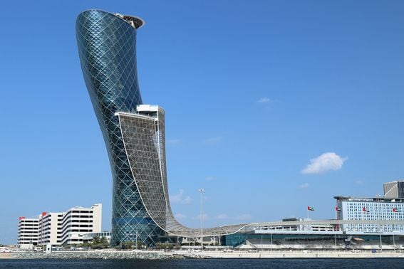 Abu Dhabi (Konstantin Tcelikhin/Shutterstock)
