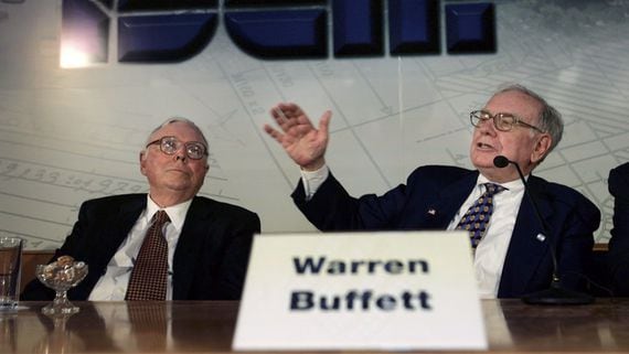 Warren Buffett in Talks With White House on Banking Crisis: Bloomberg