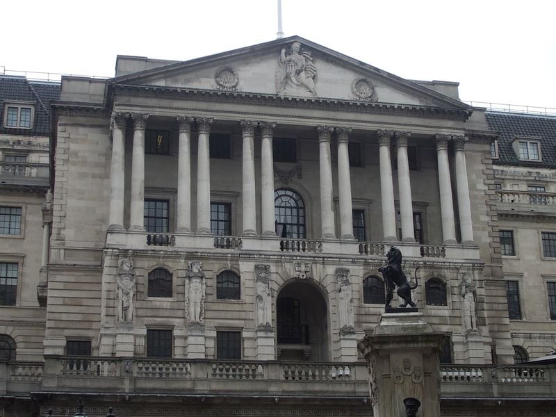 Bitcoin Steady as BOE Hikes Rates by 50 Basis Points; ‘Reverse Currency Wars’ Gain Steam