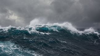 ocean wave during storm