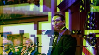 Governor Ron DeSantis, who announced his presidential campaign on Twitter. (Florida State Government, modified by CoinDesk)