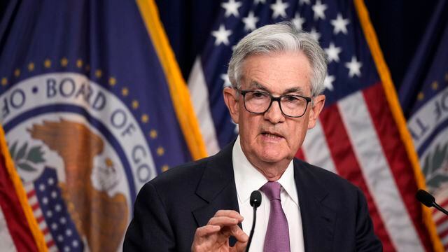 Bitcoin Breaks $30,000; Fed Chair Powell Says Central Bank Needs ‘Robust’ Role Overseeing Stablecoins