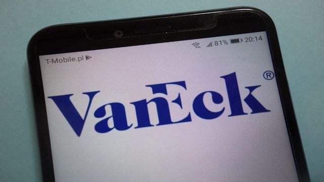 VanEck Readies Ethereum Futures ETF; Marathon Digital Mines Invalid Bitcoin Block