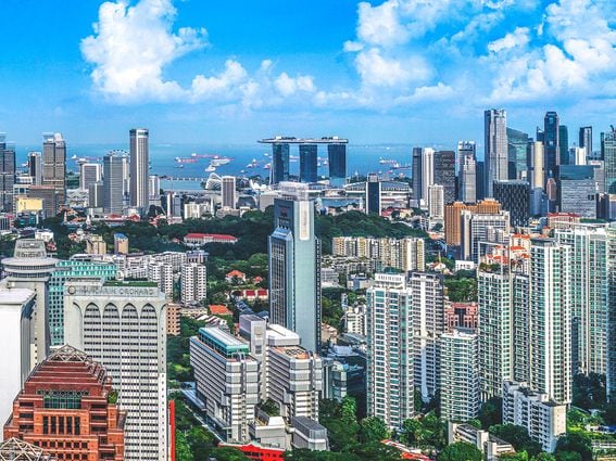 CDCROP: Singapore cityscape (Unsplash)