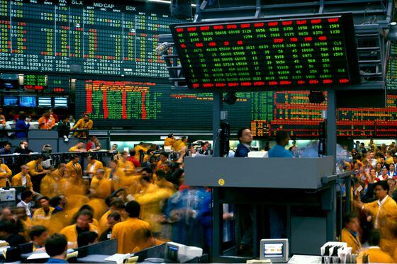 CME Trading Floor (Joseph Sohm/Shutterstock)