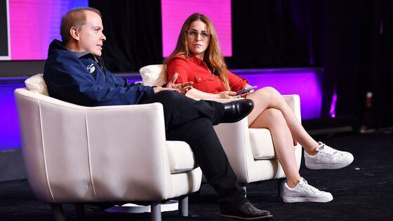 Yuga Labs CEO Daniel Alegre, left, and Rosie Perper, CoinDesk's Web3 deputy managing editor (Shutterstock/CoinDesk)